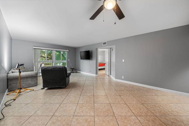 1705 Andros Isle F2, Coconut Creek, FL 33066