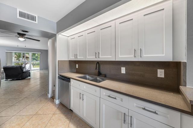 1705 Andros Isle F2, Coconut Creek, FL 33066