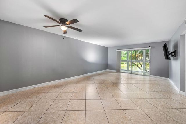 1705 Andros Isle F2, Coconut Creek, FL 33066