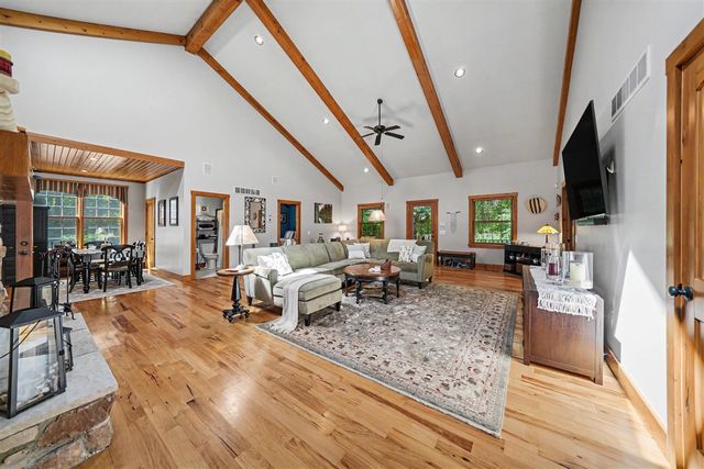 14279 Wildwood Lane, Harbert, MI 49115