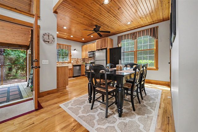 14279 Wildwood Lane, Harbert, MI 49115