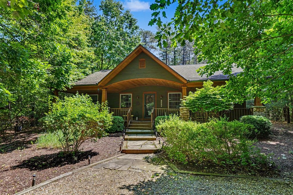 14279 Wildwood Lane, Harbert, MI 49115