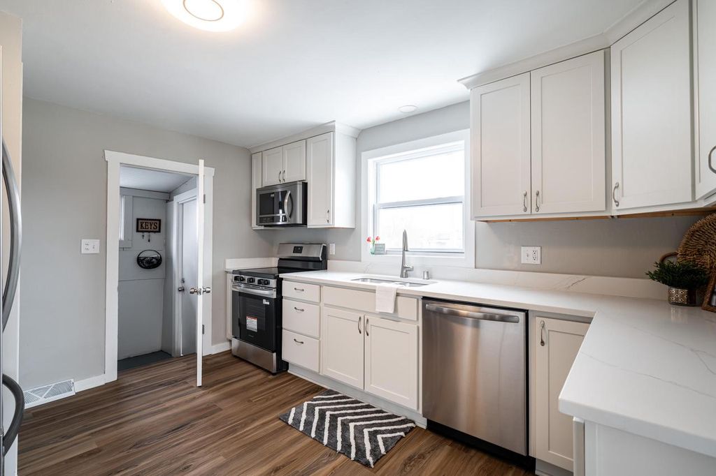 224 Madison STREET #232, Burlington, WI 53105