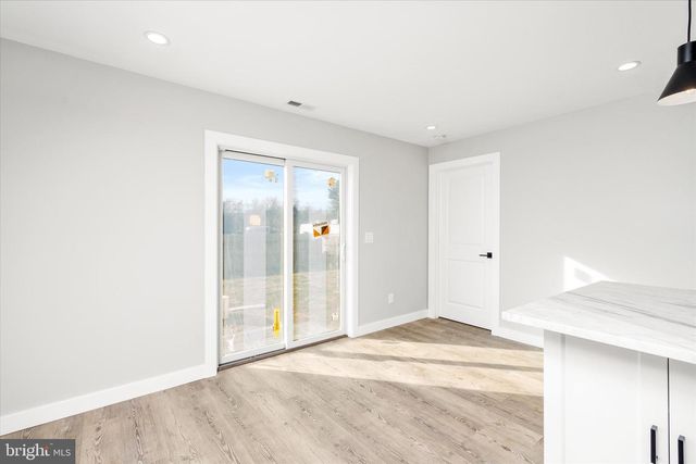 92 PENNWOOD DR, Ewing, NJ 08638