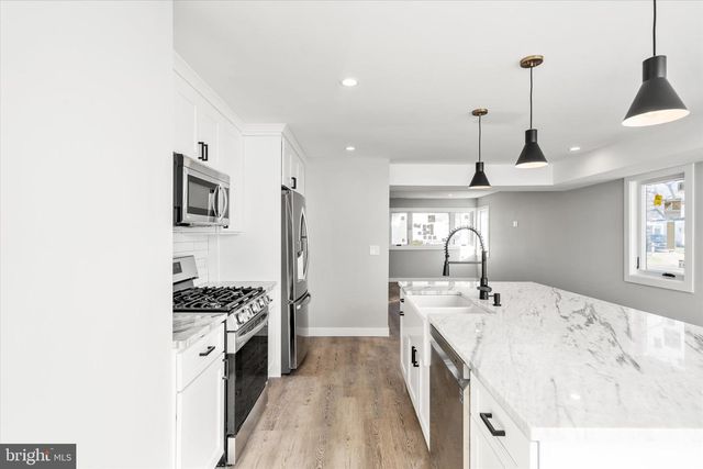 92 PENNWOOD DR, Ewing, NJ 08638
