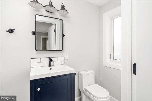 92 PENNWOOD DR, Ewing, NJ 08638