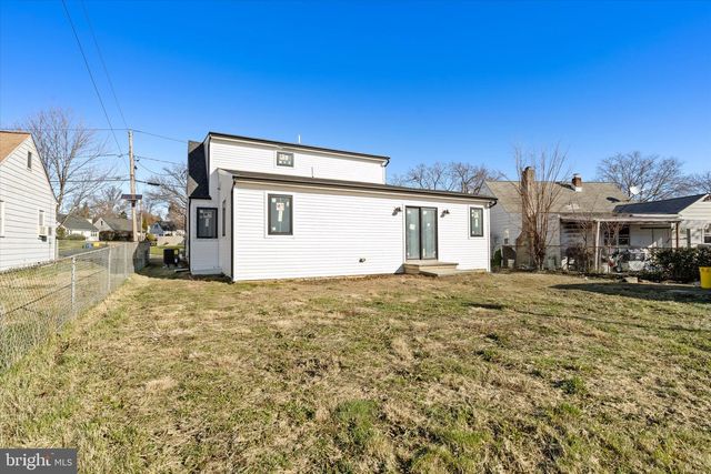 92 PENNWOOD DR, Ewing, NJ 08638