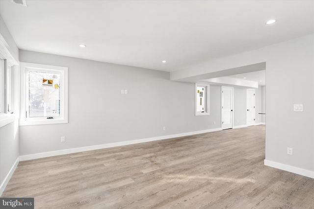 92 PENNWOOD DR, Ewing, NJ 08638