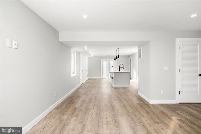 92 PENNWOOD DR, Ewing, NJ 08638