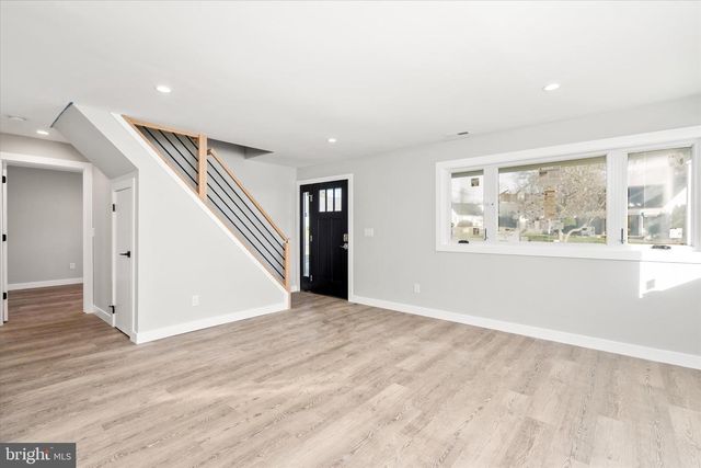 92 PENNWOOD DR, Ewing, NJ 08638