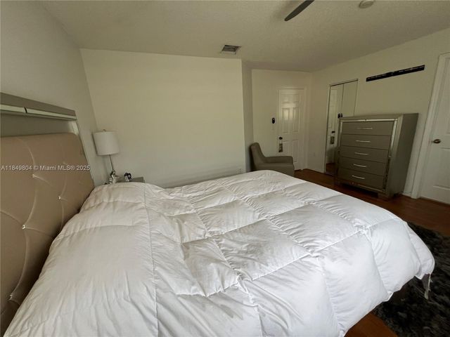 16406 SW 72nd Ter, Miami, FL 33193