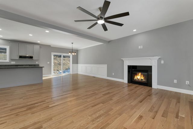 10 Shelburne Lane, Concord, NH 03301