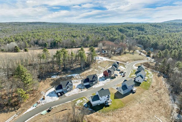 10 Shelburne Lane, Concord, NH 03301