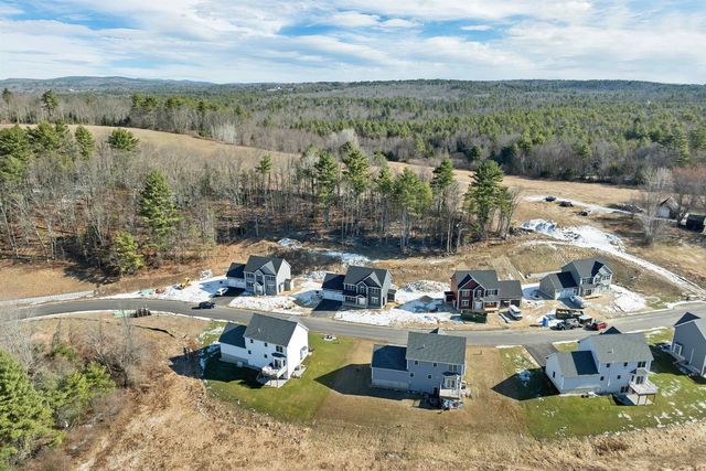 10 Shelburne Lane, Concord, NH 03301