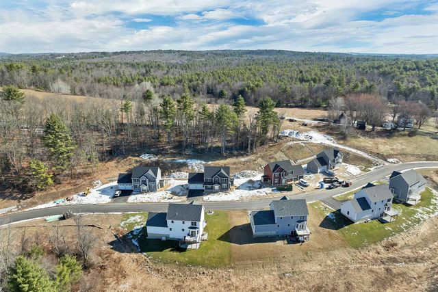 10 Shelburne Lane, Concord, NH 03301