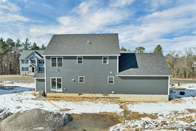 10 Shelburne Lane, Concord, NH 03301