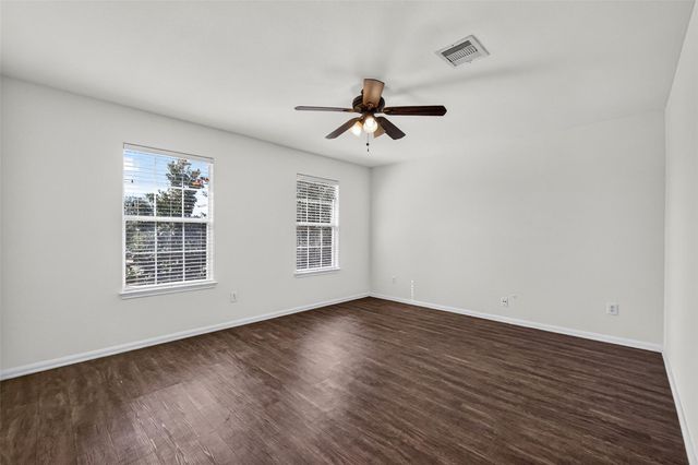 9203 Delmont Park Lane, Houston, TX 77075