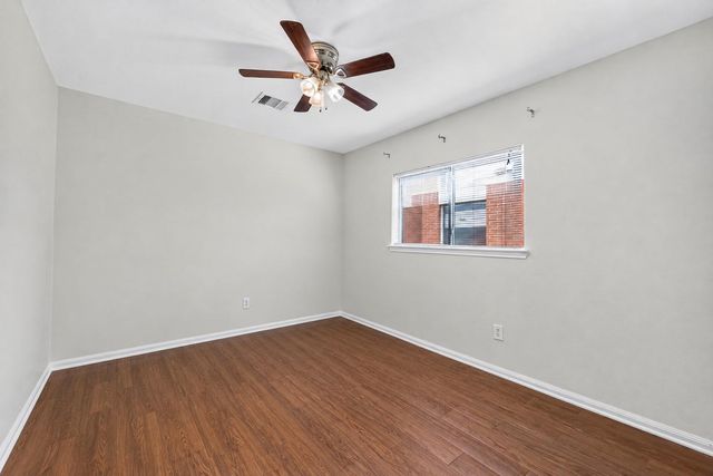 9203 Delmont Park Lane, Houston, TX 77075