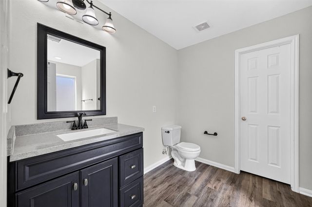 9203 Delmont Park Lane, Houston, TX 77075