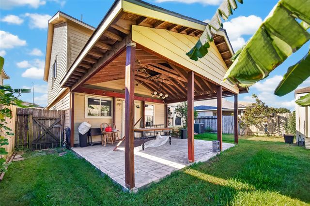 9203 Delmont Park Lane, Houston, TX 77075