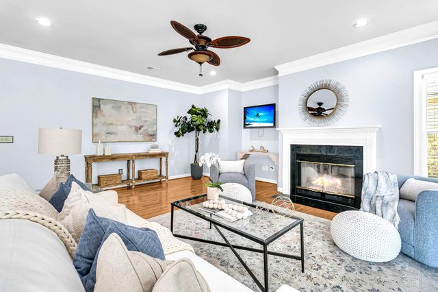 1493 Oakhurst Drive, Mount Pleasant, SC 29466