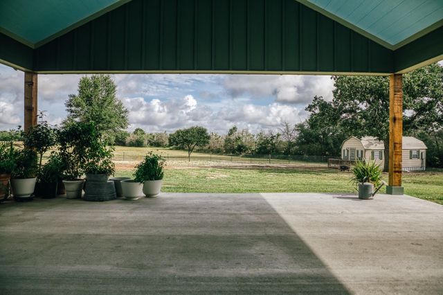 4601 Fm 390 E, Brenham, TX 77833