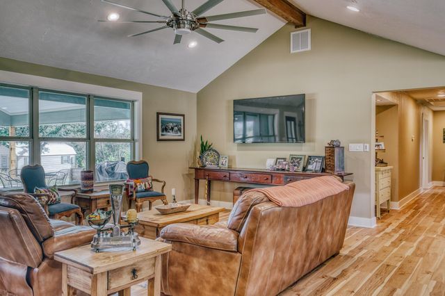 4601 Fm 390 E, Brenham, TX 77833