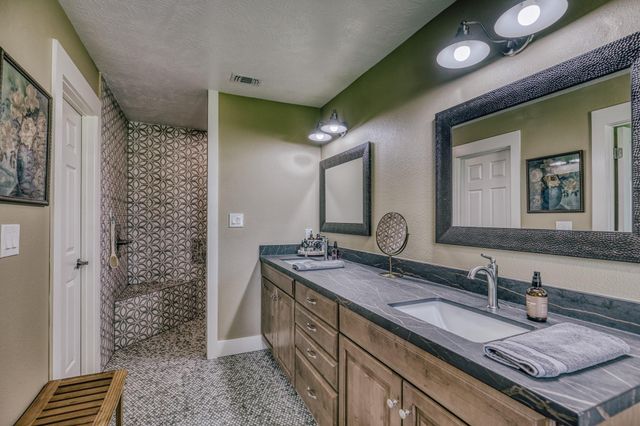 4601 Fm 390 E, Brenham, TX 77833