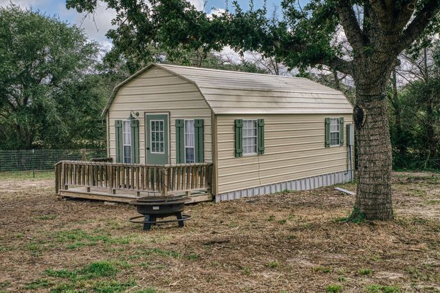 4601 Fm 390 E, Brenham, TX 77833