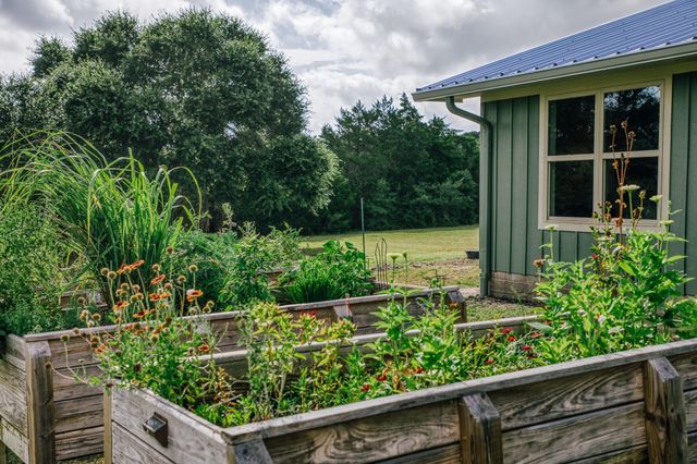 4601 Fm 390 E, Brenham, TX 77833