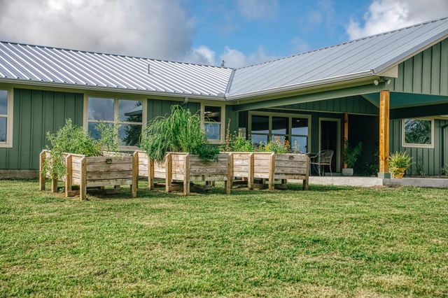 4601 Fm 390 E, Brenham, TX 77833