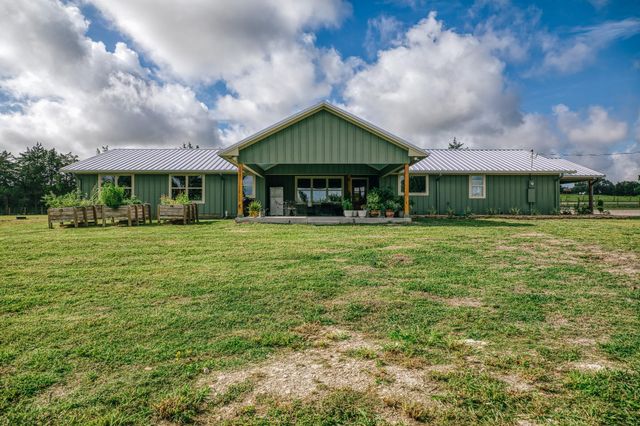 4601 Fm 390 E, Brenham, TX 77833