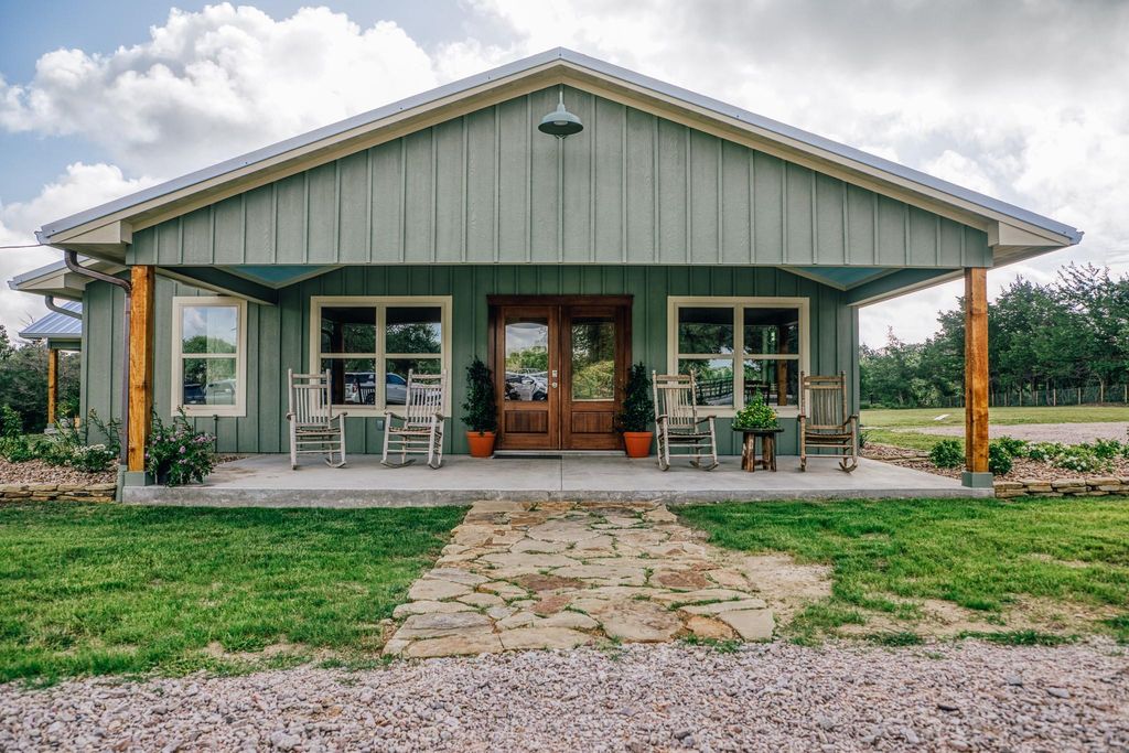 4601 Fm 390 E, Brenham, TX 77833