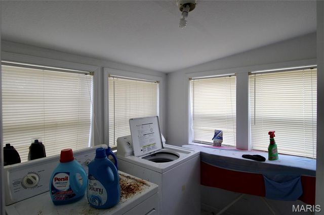 1712 Seifert Drive, Poplar Bluff, MO 63901