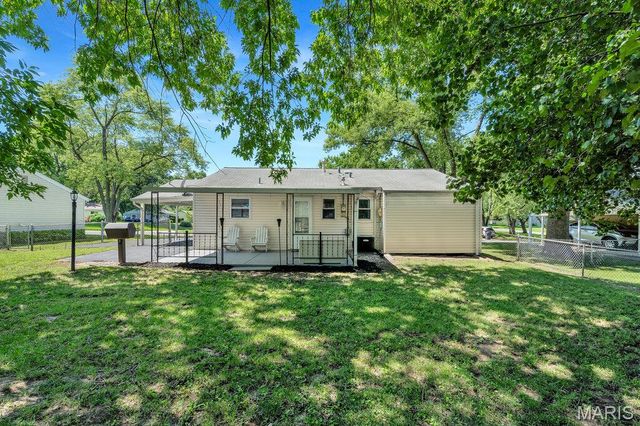 2460 6th Lane, Florissant, MO 63031