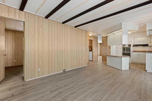 1010 E Bobier 106, Vista, CA 92084