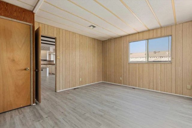 1010 E Bobier 106, Vista, CA 92084