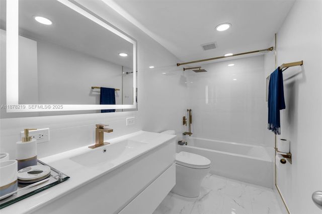 13951 Kendale Lakes Cir 307A, Miami, FL 33183