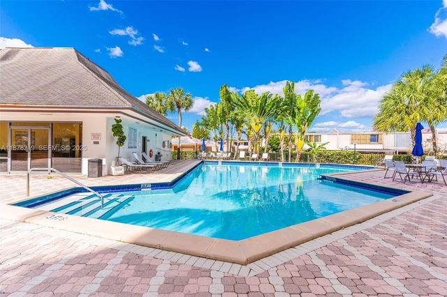 13951 Kendale Lakes Cir 307A, Miami, FL 33183