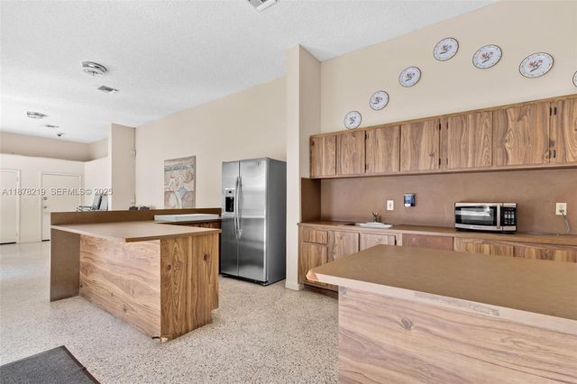 13951 Kendale Lakes Cir 307A, Miami, FL 33183