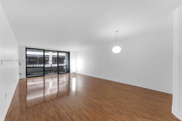 13951 Kendale Lakes Cir 307A, Miami, FL 33183