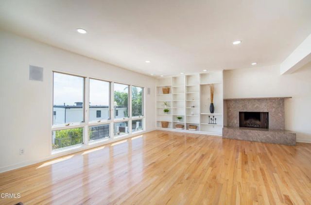 3955 Farmouth Drive, Los Angeles, CA 90027