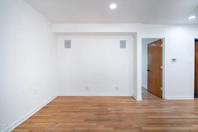 3955 Farmouth Drive, Los Angeles, CA 90027