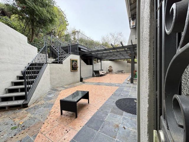3955 Farmouth Drive, Los Angeles, CA 90027