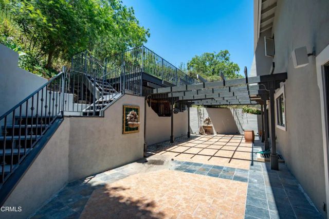 3955 Farmouth Drive, Los Angeles, CA 90027