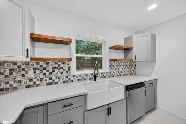 451 Sunnyside Circle, Greer, SC 29651