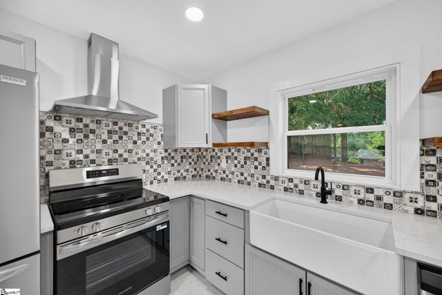 451 Sunnyside Circle, Greer, SC 29651