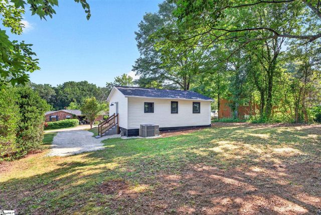 451 Sunnyside Circle, Greer, SC 29651