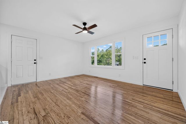 451 Sunnyside Circle, Greer, SC 29651