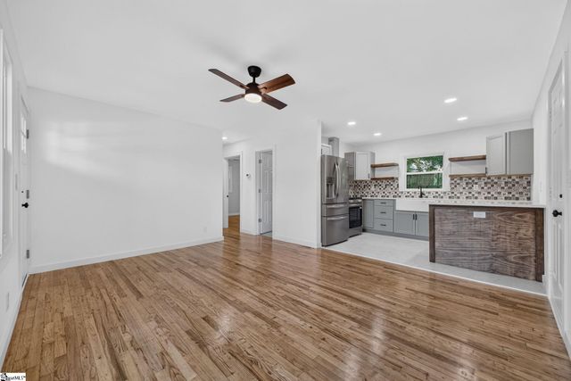 451 Sunnyside Circle, Greer, SC 29651
